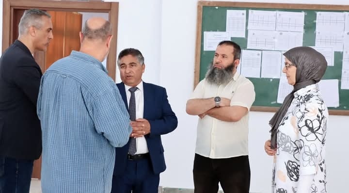 رئيس جامعة صبراتة يتابع برامج الدراسات العليا بقسم اللغة الإنجليزية بكلية الآداب والتربية رئيس جامعة صبراتة يتابع برامج الدراسات العليا بقسم اللغة الإنجليزية بكلية الآداب والتربية